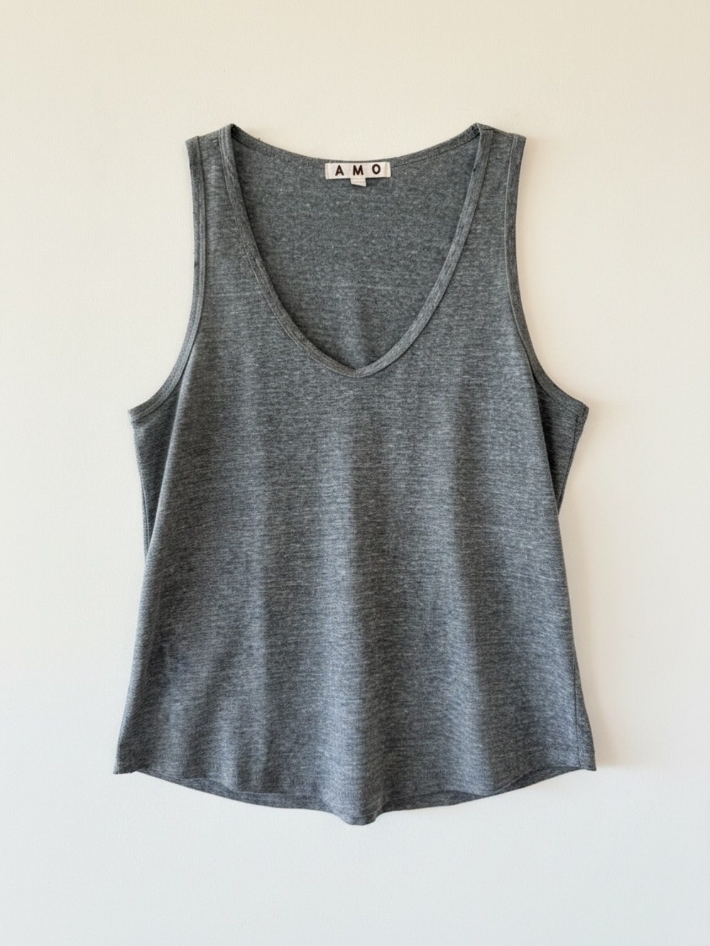 AMO Heather Gray V-Neck Tank Top Slouchy Basic Knit Womens Size Medium